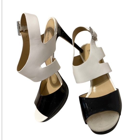 Michael Kors  Black and White Women's Heels - Picture 2 of 4